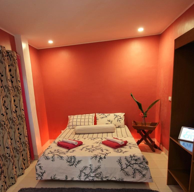 Blue Bamboo Hotel Balabag  Rum bild